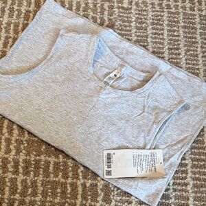 NWT Organic Cotton Lululemon Athletica Gray Muscle Tee M ☘️☘️☘️